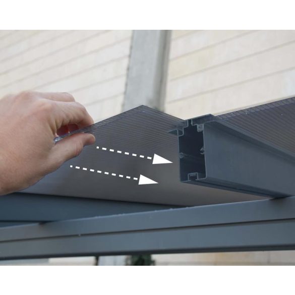 Nyitott kocsibeálló fémből Verona 5000