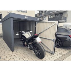 Motorkerékpár tároló fémből